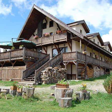 Cabana Motilor Marisel Exterior photo